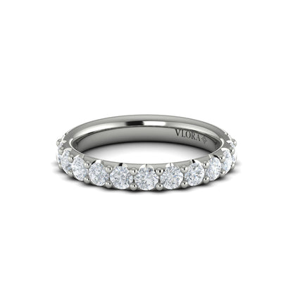 Round Diamond Prong Set Band