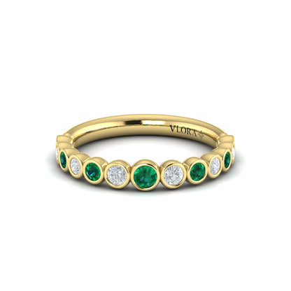 Round Bezel Set Diamond and Emerald Ring