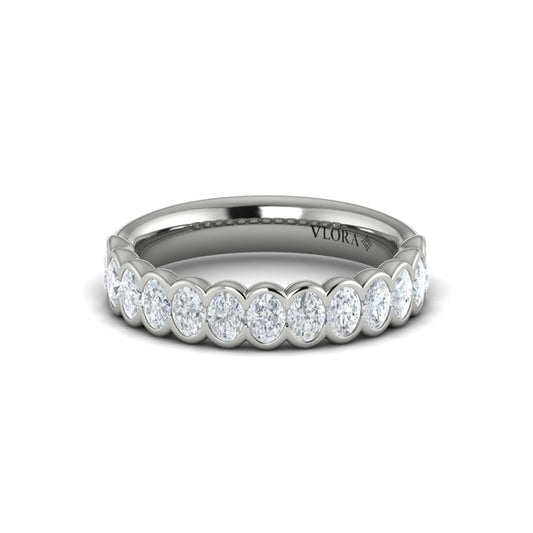 Matching Band to the Oval Accent Oval Diamond Engagement Ring