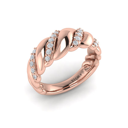 Pavé Diamond Twisted Ring