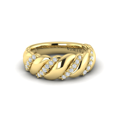Pavé Diamond Twisted Ring