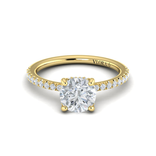 Elegant Classic Engagement Ring