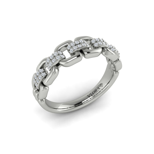Linked Curves with Diamond Accent Ring