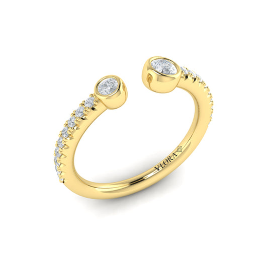 Graduating Diamond Open Ring