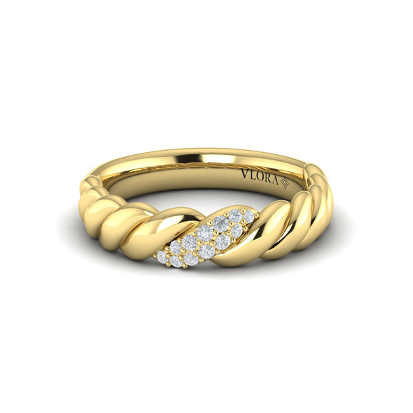Delicate Twist Ring