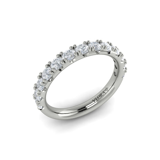 Round Diamond Shared-Prong Band