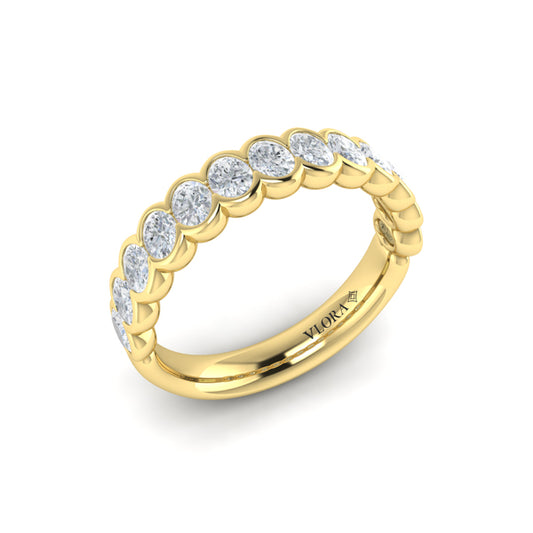 Matching Band to the Oval Accent Oval Diamond Engagement Ring