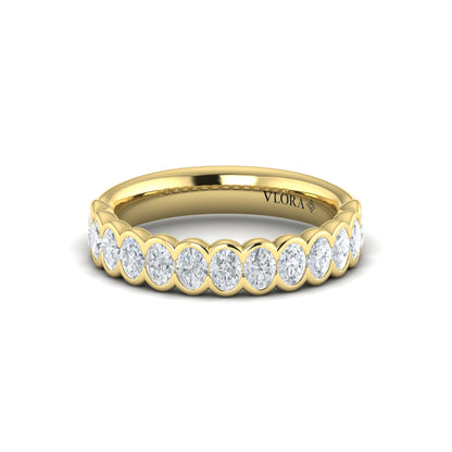 Matching Band to the Oval Accent Oval Diamond Engagement Ring