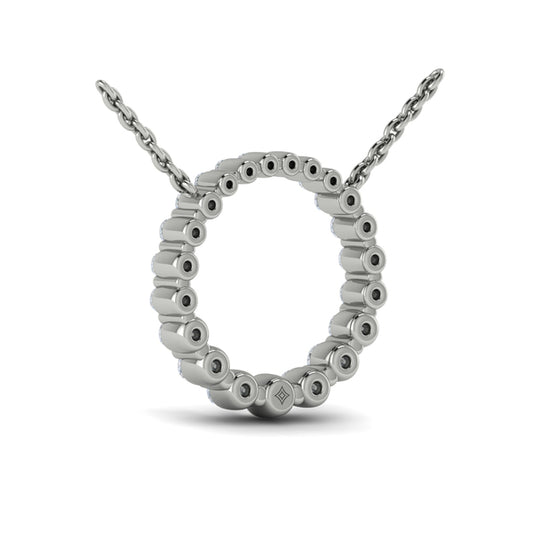 Graduated Round Diamond Open Circle Pendant