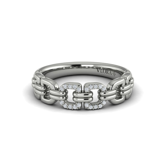 Linked Curves with Diamond Accent Ring