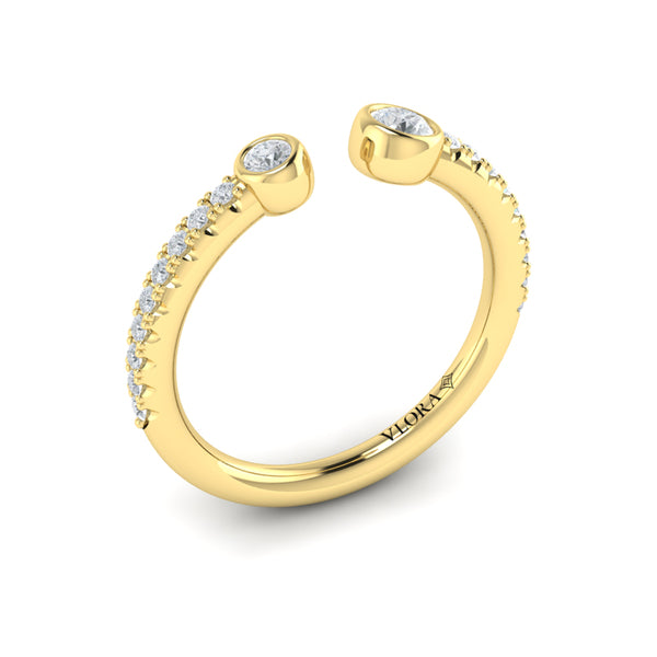 Graduating Diamond Open Ring