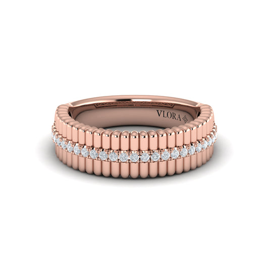 Fluted Ring with Center Diamonds