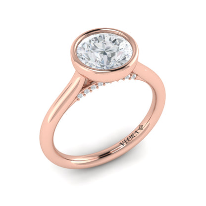 Singular Round Bezel Engagement Ring