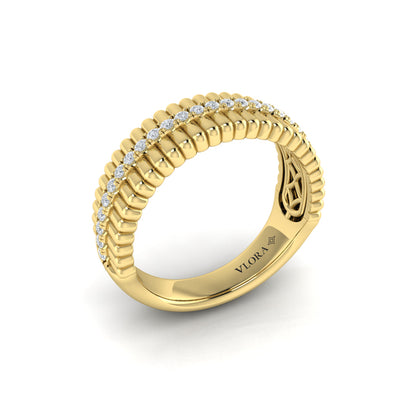 Fluted Ring with Center Diamonds