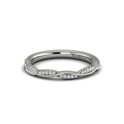 Twisted Pavé Diamond Band