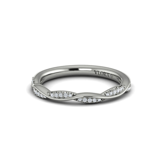 Twisted Pavé Diamond Band