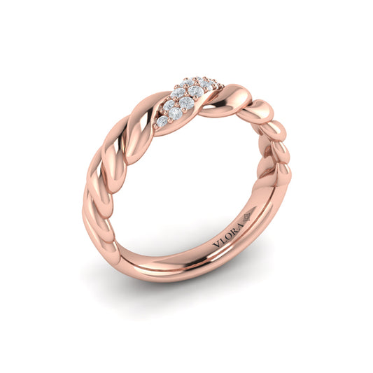 Delicate Twist Ring