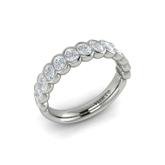 Matching Band to the Oval Accent Oval Diamond Engagement Ring