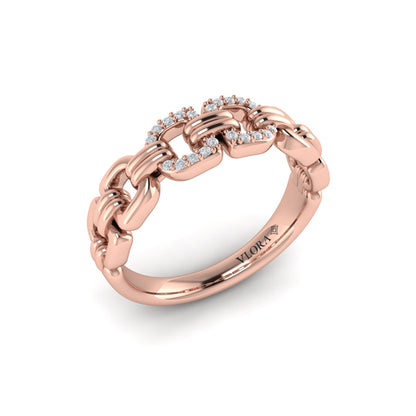 Linked Curves with Diamond Accent Ring