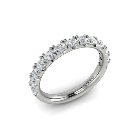Round Diamond Shared-Prong Band