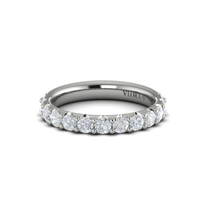 Round Diamond Prong Set Band
