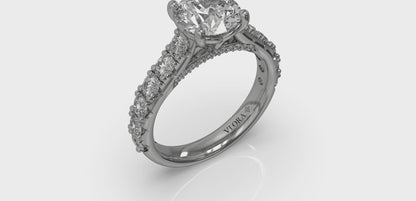 Luxe Classic Engagement Ring
